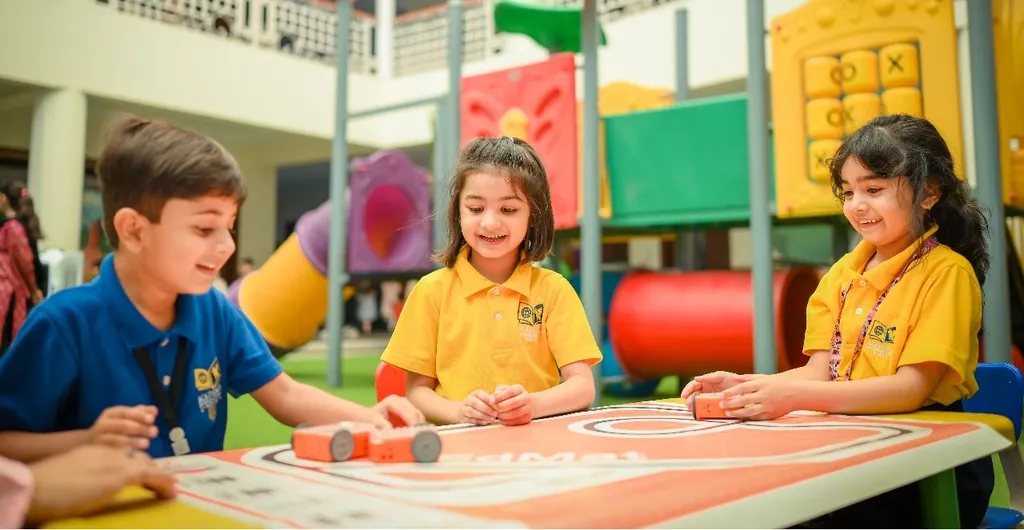 Play-based robotics learning with TechTree kits